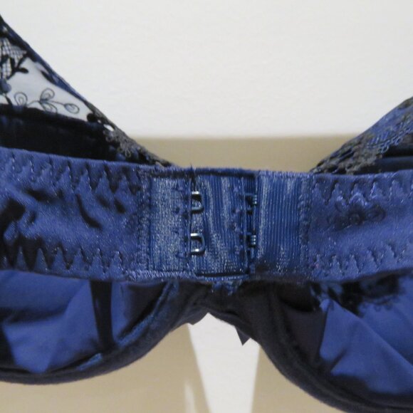 SIMONE PERELE Wish Push Up Plunge Bra in Night Blue Lace - Size 34A NWT - Picture 11 of 15